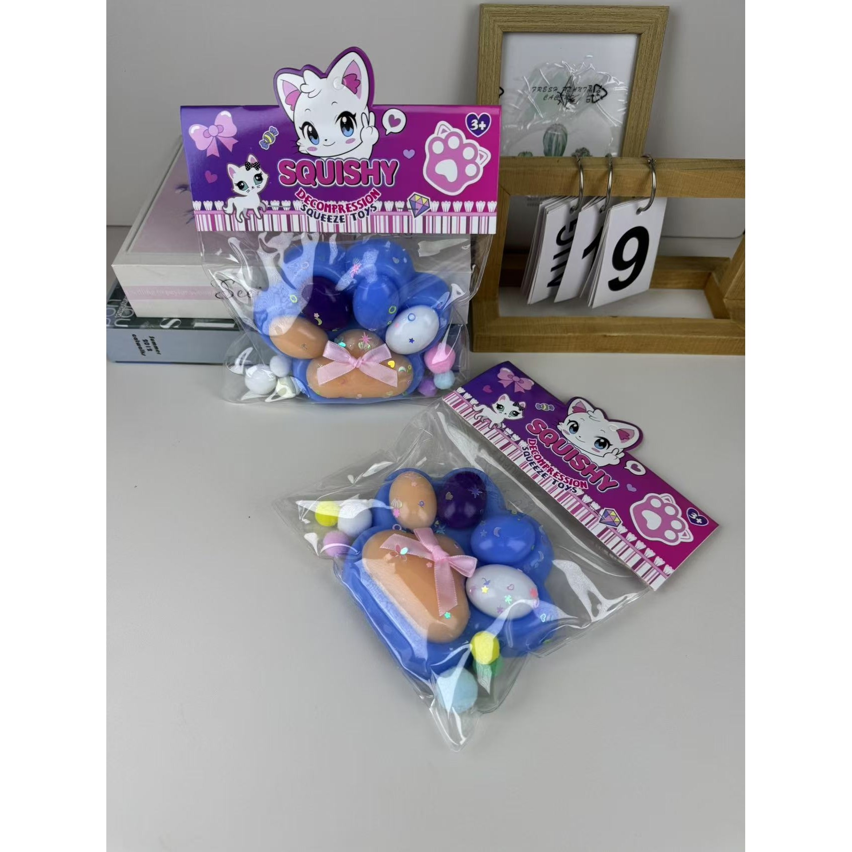 Jucarie Antistres Squishy, Flippy, cu Revenire Lenta, Squeeze Toys, Model Cat Paw, 12.5x10.5 cm, 220g, +3 Ani, din TPR, Model 7, Multicolor [3]