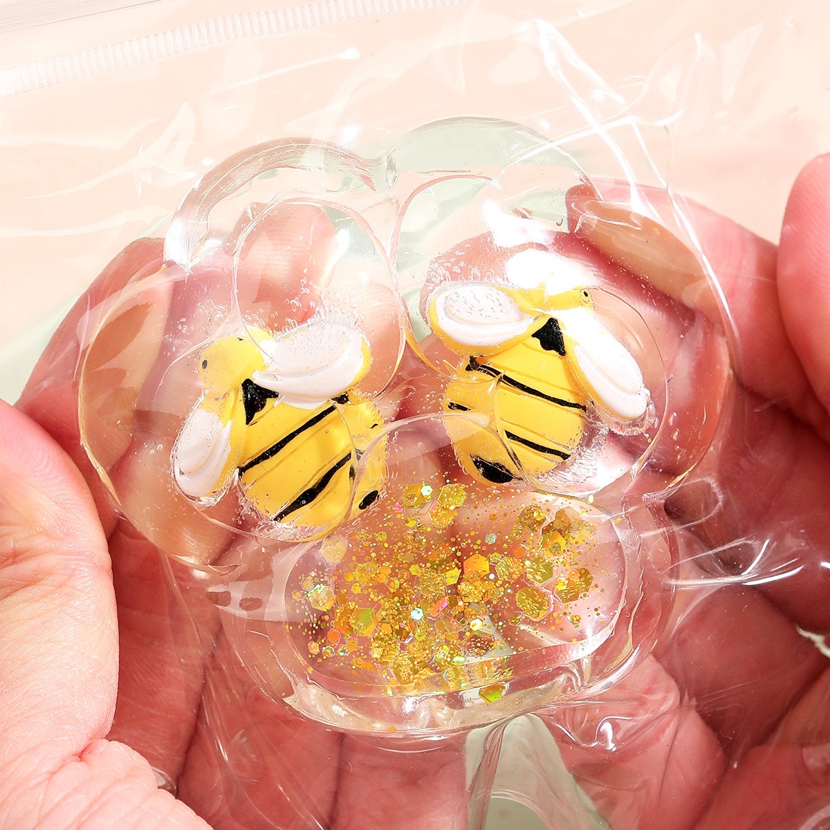 Jucarie Antistres Squishy, Flippy, cu Revenire Lenta, Squeeze Pinch Family, Model Cat Paw, 6.5 x 7 cm, din Tpr, 4-6 Ani, Model 7 Insecte, Transparent [5]