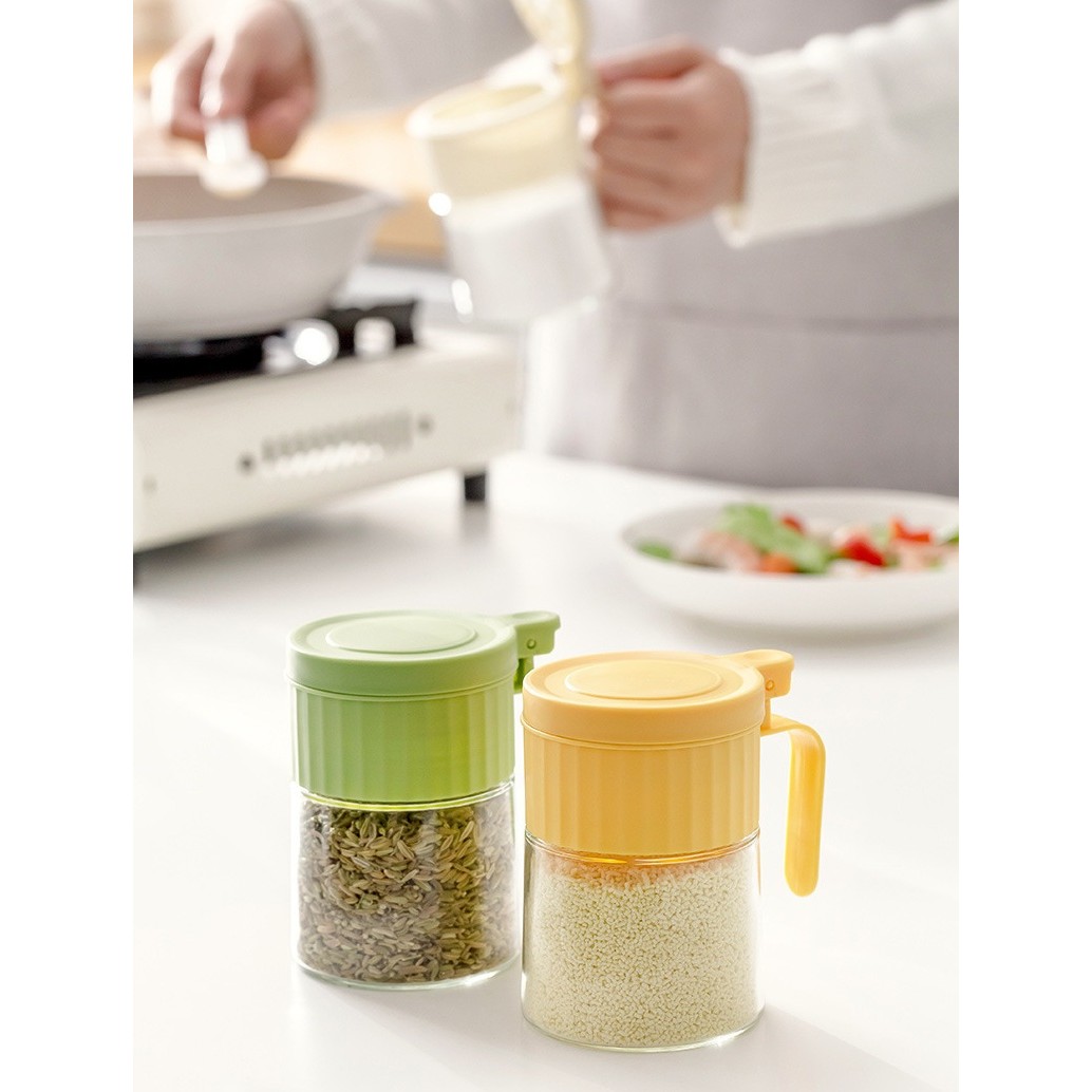 Recipient Condimente, Flippy, din Stilca, 180 ml, cu Maner si Lingurita, 10.6 x 7 x 7 cm, Capac Mat, Verde [1]