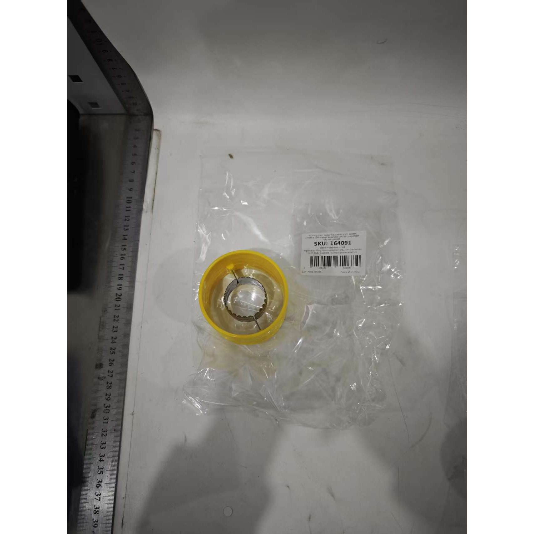 Ustensila pentru Curatare Porumb, Flippy, Diametru 3.6 cm, din Plastic si Otel Inoxidabil, Galben [6]