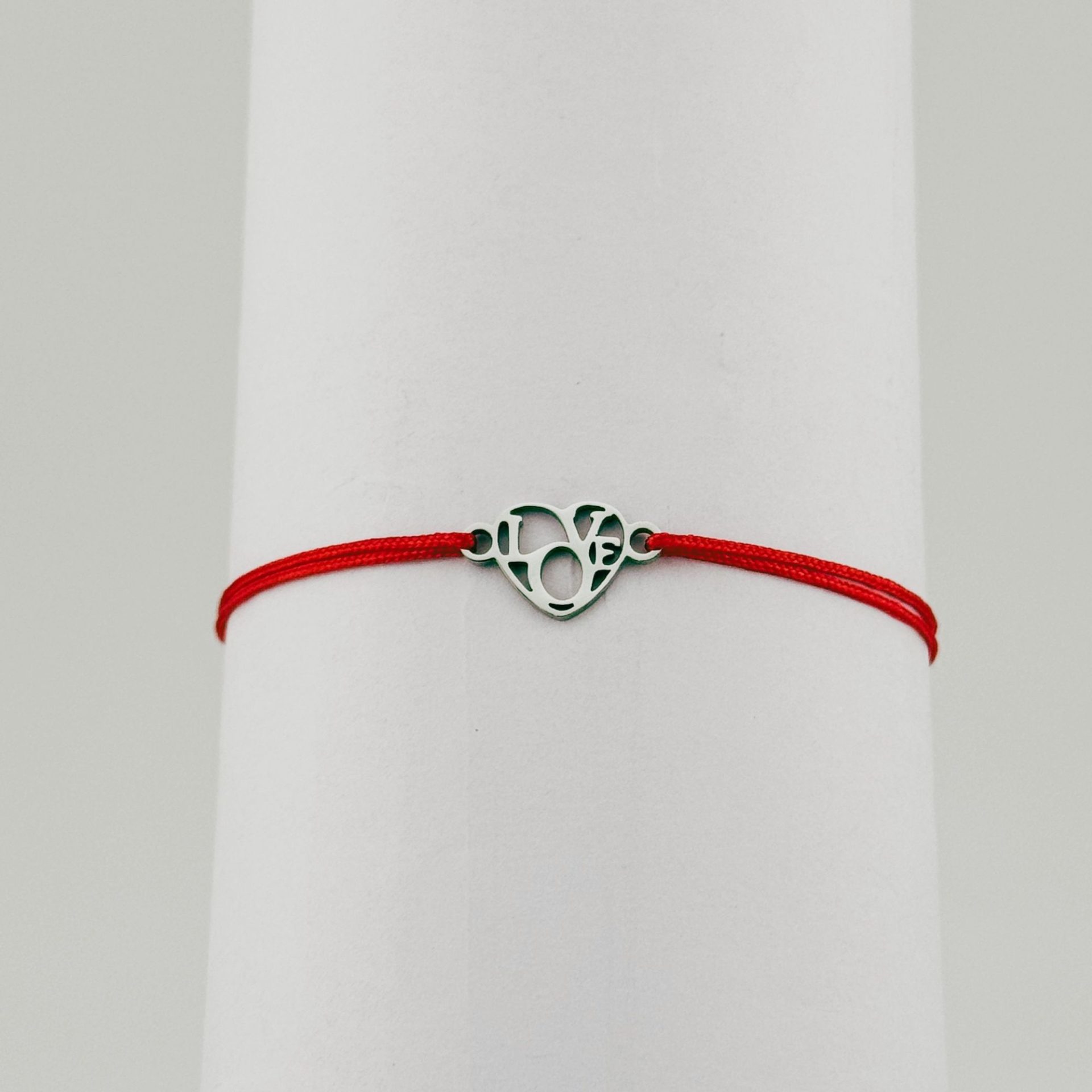 Bratara Martisor pentru Dama, Jolie, Model Inima Love, Set 12 bucati, Pandativ Argintiu din Inox cu Snur Rosu Ajustabil [2]