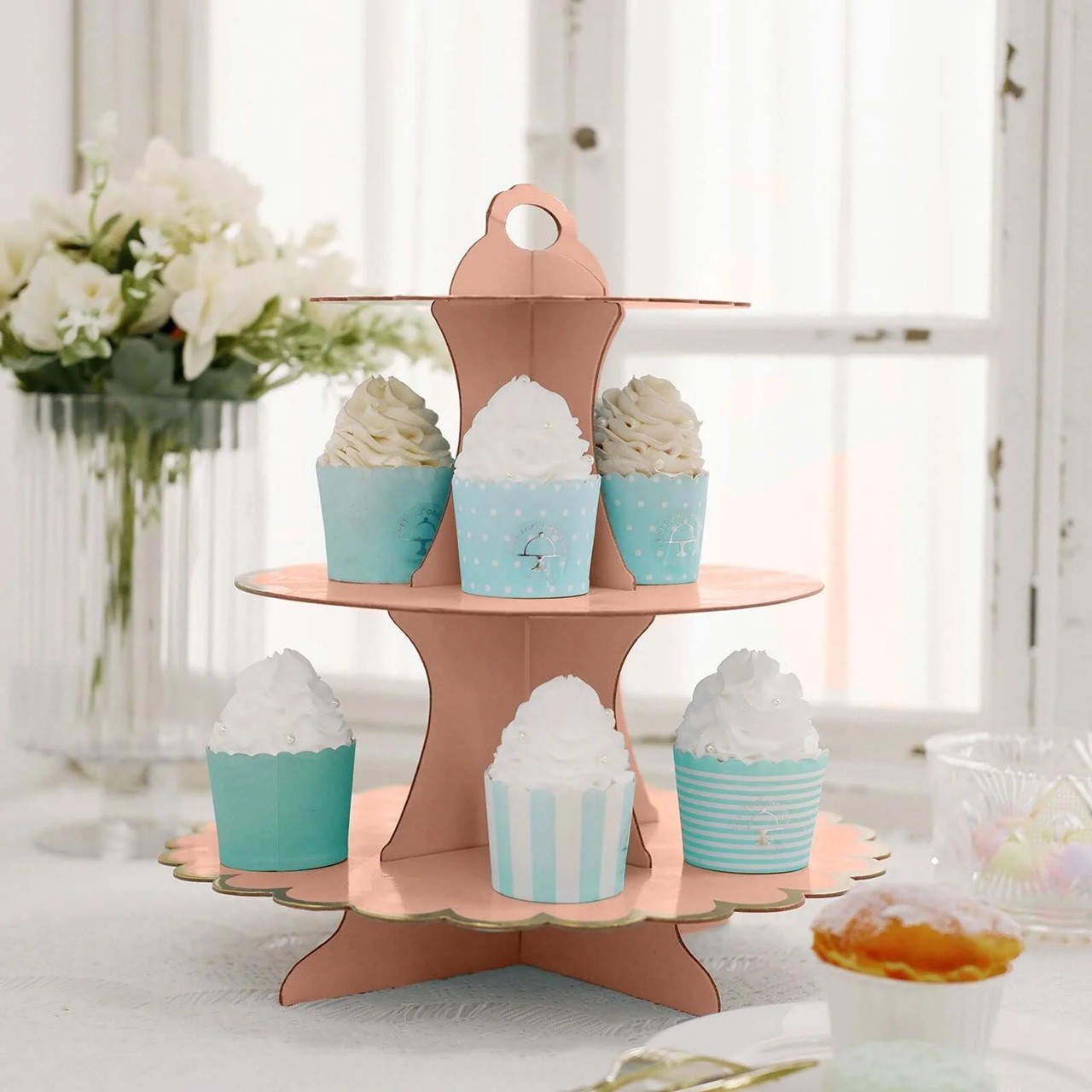 Etajera pentru Prajituri, Flippy, din Carton, 3 Nivele, 16/22/29 cm Diametru, Inaltime 38 cm, Roz [4]