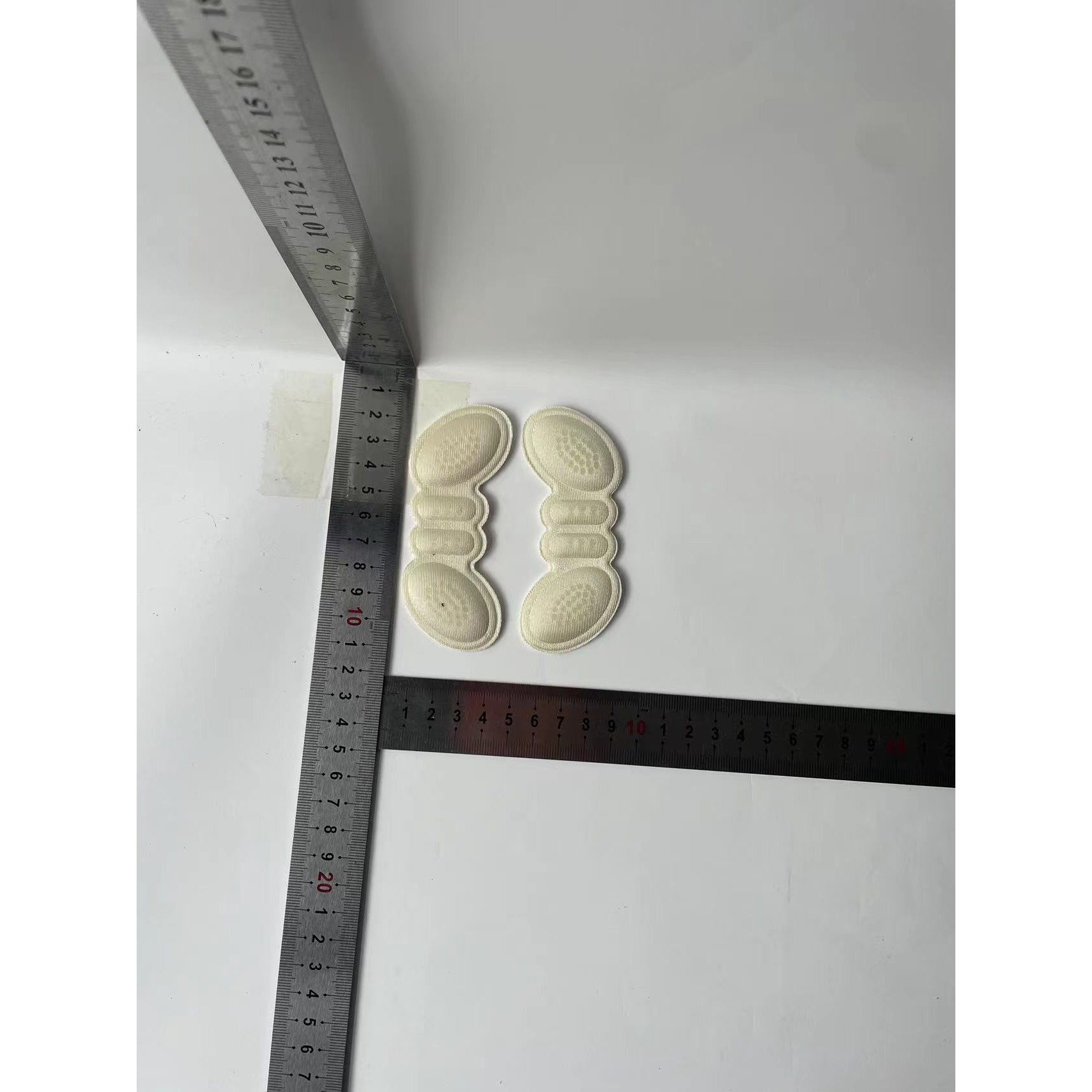 Set 2 Branturi cu Pernute pentru Calcai, Flippy, Suport Interior pentru Incaltaminte, Marime Universala, Aderent pe Piele, Crem [9]