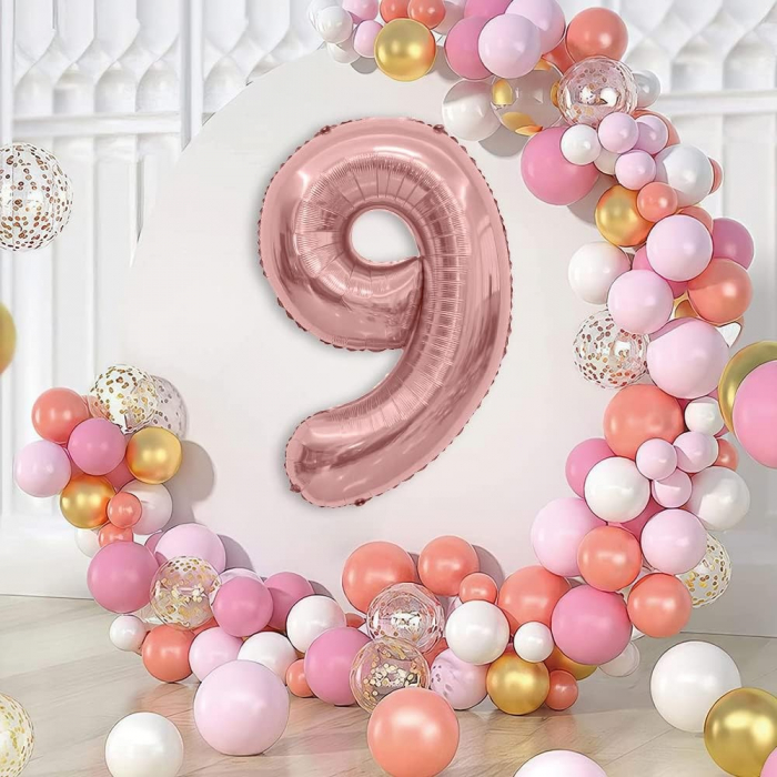 Balon din Folie Metalizata Flippy, Figurina Cifra, Tema Aniversare 40 cm, Ambalaj Individual, Pai inclus, Umflare cu Aer sau Heliu, Rose Gold, Cifra 9 [2]