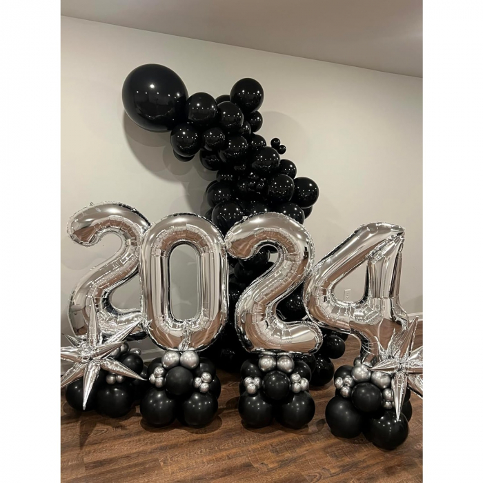 Balon din Folie Metalizata, Flippy, Figurina Cifra, Tema Aniversare 80 cm, Ambalaj Individual, Pai inclus, Umflare cu Aer sau Heliu, Argintiu, Cifra 4 [9]