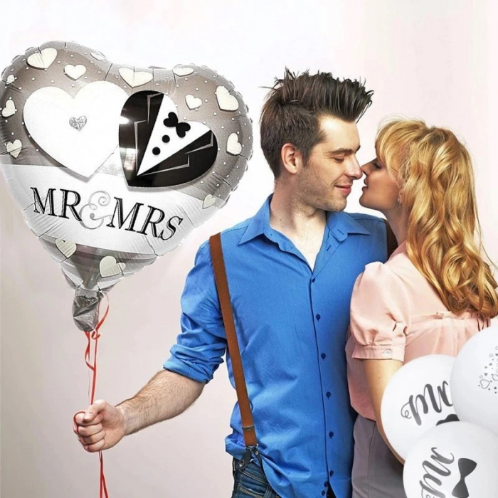 Balon din Folie Metalizata, Flippy, Figurina Inima, Model Mr&amp;Mrs, Tema Nunta, 45 cm, Ambalaj Individual, Pai Inclus, Umflare cu Aer sau Heliu, Gri [2]
