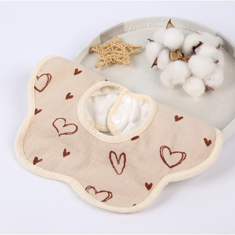 Baveta Tip Floare, Flippy, din Bumbac, pentru Copii 0-12 Luni, Rezistenta la apa, cu Capse, Model cu Inimioare, 26 x 29 cm, Crem [1]