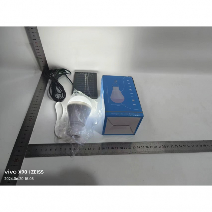 Bec portabil cu panou solar Flippy, pentru camping, utilizare exterior/interior, 3.6V, 400 mAh, 6.2 x 10 cm, alb rece [5]