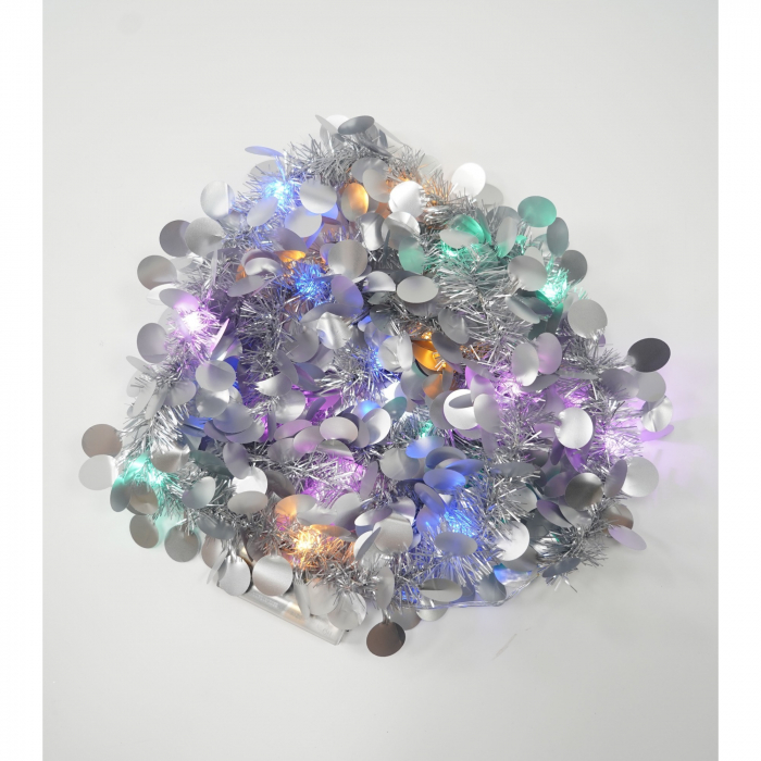Beteala Craciun cu LED, Argintie, model cu paiete rotunde, 2 m x 5 cm, PVC, Sir, Artificiala, Flippy [4]