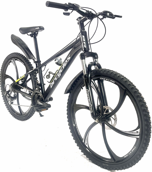 Bicicleta MTB 26″ BR Tornado, cadru Aluminiu, 21 viteze, Roti magnesium cu Shimano, Negru [1]