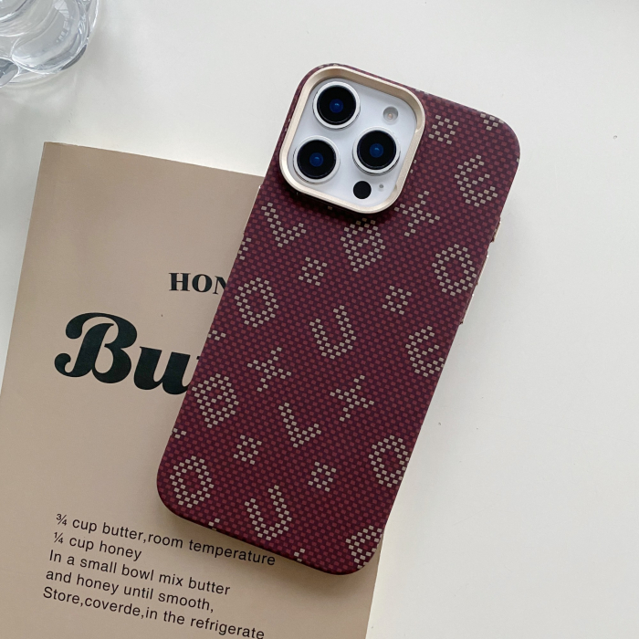 Carcasa Magnetica, Flippy, din Fibra de Carbon, pentru iPhone 16 Pro, Maro [8]