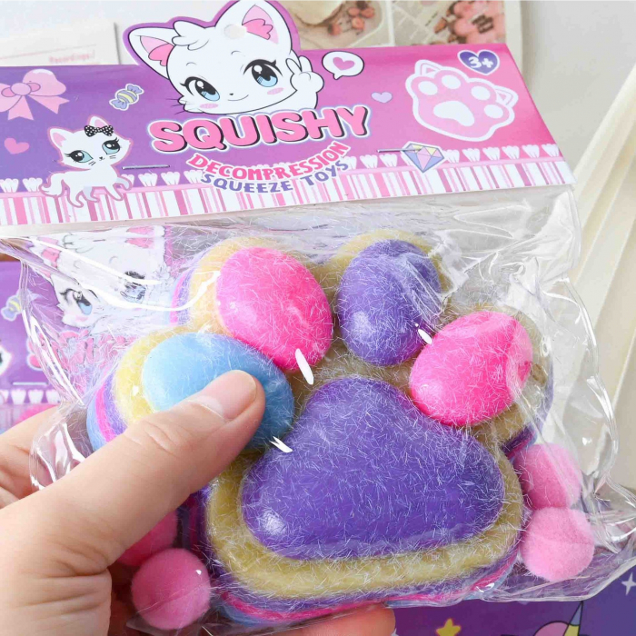 Jucarie Antistres Squishy, Flippy, cu Revenire Lenta, Model Labuta de Pisica Pufoasa, 12.5x10.5 cm, 220g, Squeeze Pinch Family, Ambalaj Transparent, Mov-Multicolor [1]