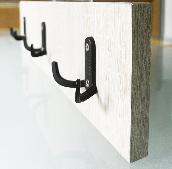 Cuier perete cu 3 agatatoare, alb, 44x11 cm [3]