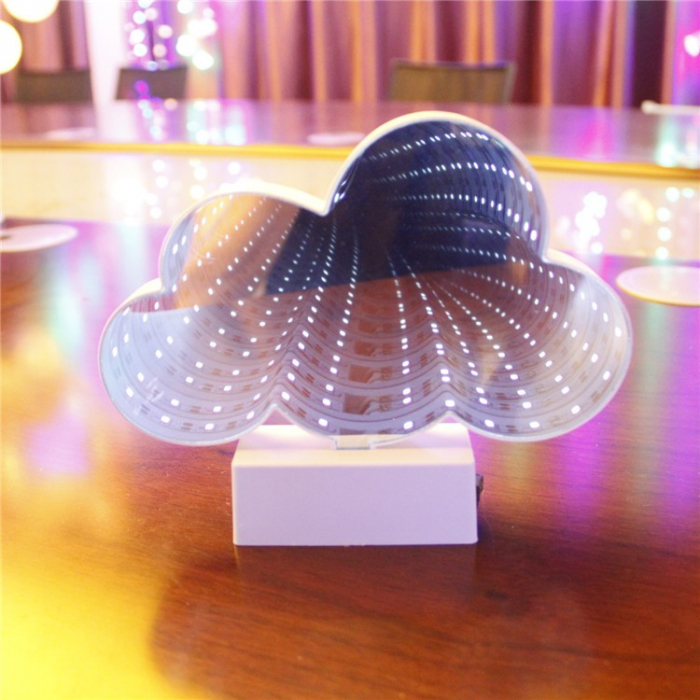 Decoratiune Luminoasa cu Baterii/USB Neon Model Norisor 20 cm Alb Rece [3]