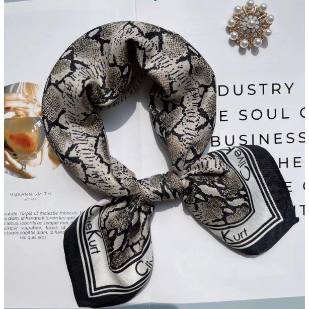 Esarfa tip batic, multicolora, Calvin Kurt [1]