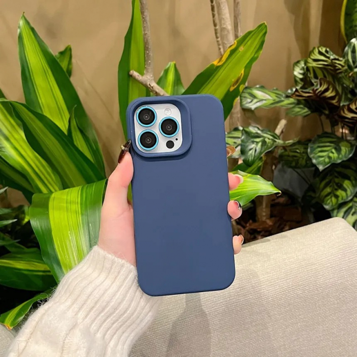 Husa Apple iPhone 13, Flippy, din Silicon Lichid, Interior din Microfibra, Lentile Fosforescente de Protectie Camera, Anti Amprenta, Rezistenta la Socuri, Albastru Marin [5]