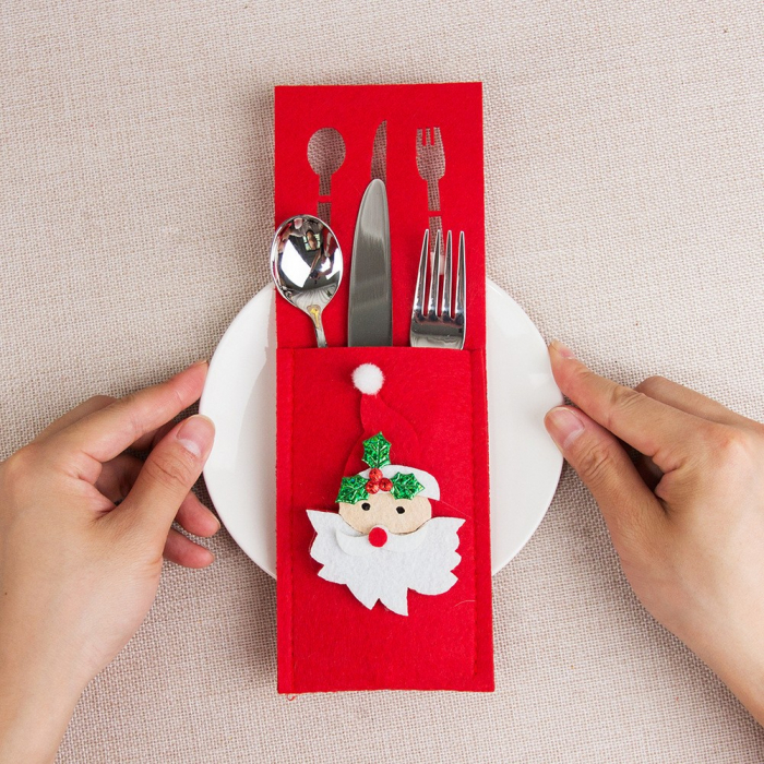 Husa decorativa pentru set tacamuri Flippy, model Mos Craciun, material poliester, 25 x 8.5 cm, rosu [4]