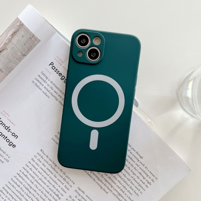 Husa MagSafe pentru Apple iPhone 13 Pro, Silicon, Protectie pentru camera, Magnetica, Incarcare Wireless, Flippy, Verde [3]