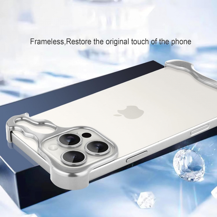 Husa Metalica Compatibila cu iPhone 16 Pro Max, Flippy, Protectie pentru Colturile Telefonului si Camera, Aliaj, Antisoc, Antizgariere, Argintiu [3]
