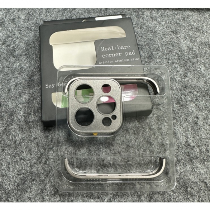 Husa Metalica Edgeless Compatibila cu iPhone 15 Pro, Flippy, Protectie pentru Colturi si Camera, Aliaj, Antisoc, Antizgariere, Gri Metalizat [2]