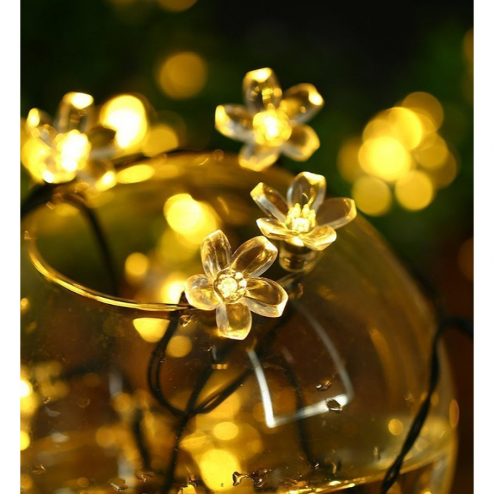 Instalatie Craciun, 5 metri, 20 Becuri LED tip Flori de cires, pentru exterior cu incarcare solara, Alb cald, Flippy [2]