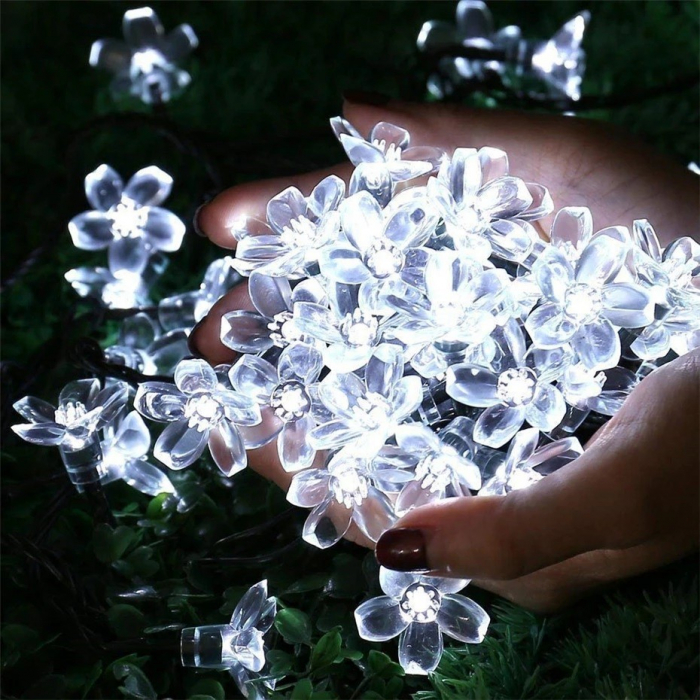 Instalatie Craciun, 6.5 metri, 30 Becuri LED tip Flori de cires, pentru exterior cu incarcare solara, Alb rece, Flippy [3]