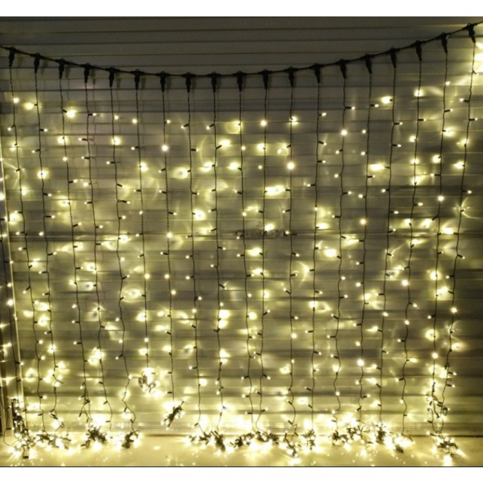 Instalatie Craciun Profesionala de Exterior IP65, Tip Perdea, 1m x 5m, 500 Led-uri Mari, Alb cald, cu flash, Alimentator 1,5 m, Interconectabila, Fir negru, Flippy [5]