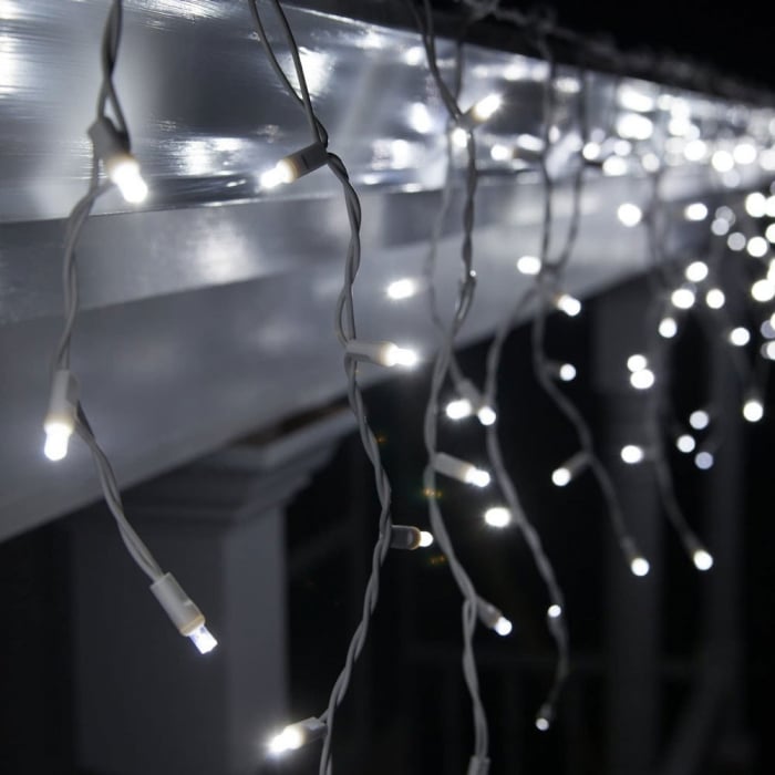 Instalatie Craciun Turturi, IP44, 3 m, 96 Led-uri ,Perdea Franjurata, Alb rece, 8 jocuri de lumini, Transformator 31 V, Putere 9 W, Interconectabila, Interior/Exterior, Prelungitor 3 m inclus, Fir Neg [8]