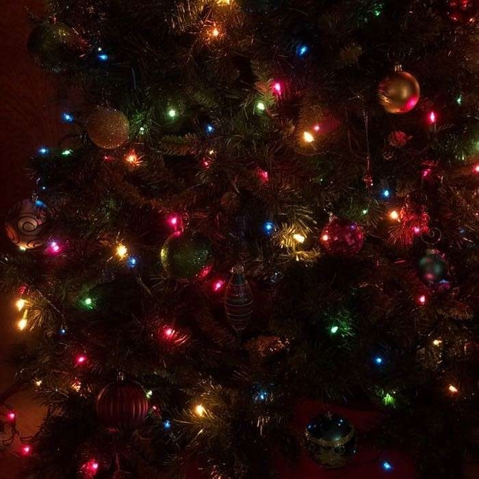 Instalatie de Craciun cu Baterii Tip Liniar, 2 jocuri de lumini, Fir Verde 5 m 50 LED -uri, Multicolor [2]