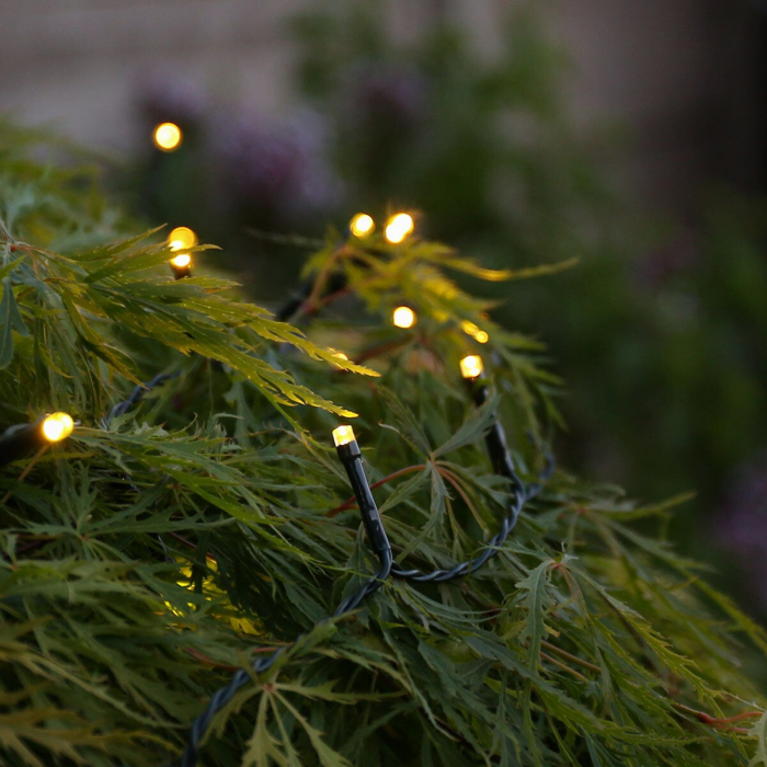 Instalatie de Craciun liniara Yoto, 17 m, din care 1 m cablu priza 220V, 200 LED, 8 jocuri de lumini, controler, fir negru, alb cald [6]