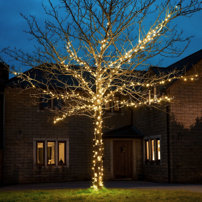 Instalatie de Craciun Liniara Yoto, 22 m, din care 1 m Prelungitor 220V, 300 LED, 8 jocuri de lumini, Controler, Utilizare Interior/Exterior, Fir Negru, Alb Cald [5]