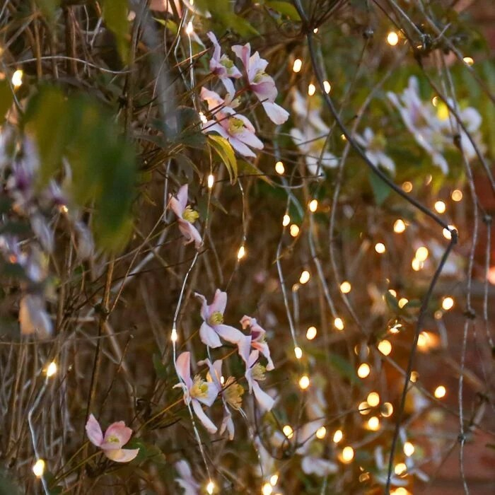 Instalatie Solara Craciun Turturi, IP44, 5 m, 143 Led-uri, Perdea Franjurata, Alb cald, 8 jocuri de lumini, cu Telecomanda, 31V, 500 mAh, Acumulator de 2400 mAh, Exterior, Prelungitor 5 m inclus, Fir  [9]