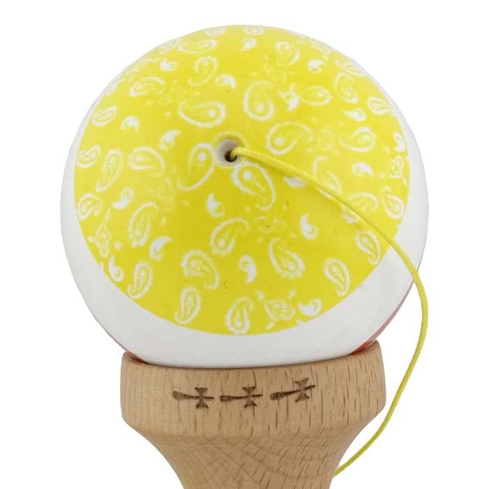 Kendama X CHICANOS Originala, Profesionala, Flippy, Big Cups V2, Super Sticky cu Cupe Mari, Rulment Metalic, din lemn 18 cm, Ata 55 cm, Auriu/Alb [8]