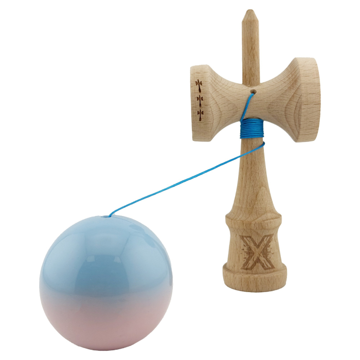 Kendama X Originala, Profesionala, Flippy, Big Cups V2, Super Sticky cu Cupe Mari, din lemn 18 cm, Rulment Metalic cu Ata 55 cm, Albastru deschis/Roz [3]