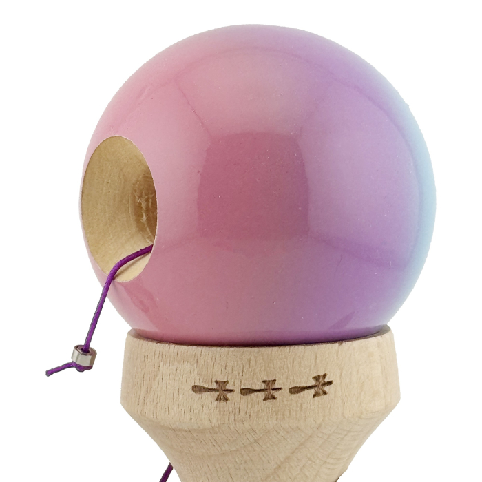 Kendama X Originala, Profesionala, Flippy, Super Sticky cu Cupe Mari KING SIZE V3, Gaura in Baza, Rulment Metalic, din lemn 18 cm, Ata 62/65 cm, Gradient Albastru/Mov/Roz [7]