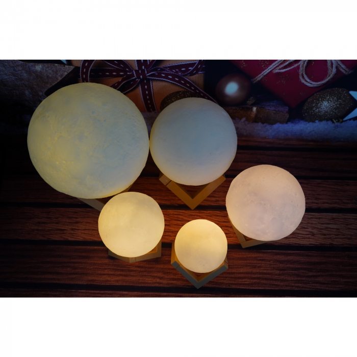 Lampa de veghe luna 3D Moon Light, lumina LED alb cald, alimentare baterii, stand din plastic, 20 cm, Flippy [2]