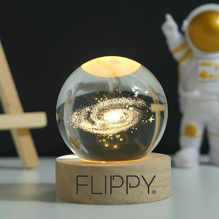 Lampa LED Decorativa, Flippy, cu Bila de Cristal cu Diametru 6cm, Model Galaxie 3D, Alimentare USB, Suport din Lemn, Lumina Alb Cald [3]
