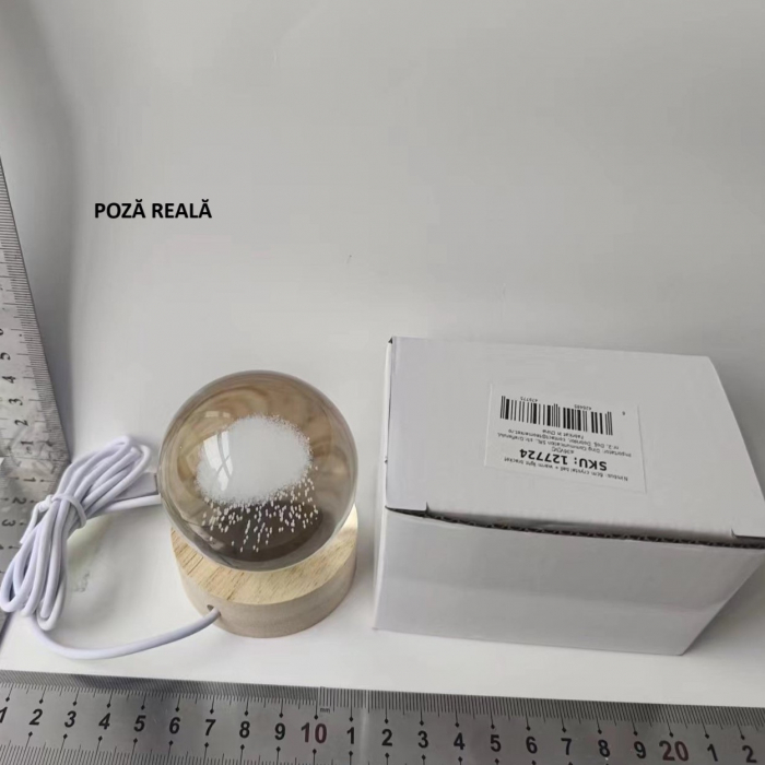 Lichidare Lampa LED Decorativa, Flippy, cu Bila de Cristal cu Diametru 6cm, Model Nor Ploios 3D, Alimentare USB, Suport din Lemn, Lumina Alb Cald [6]