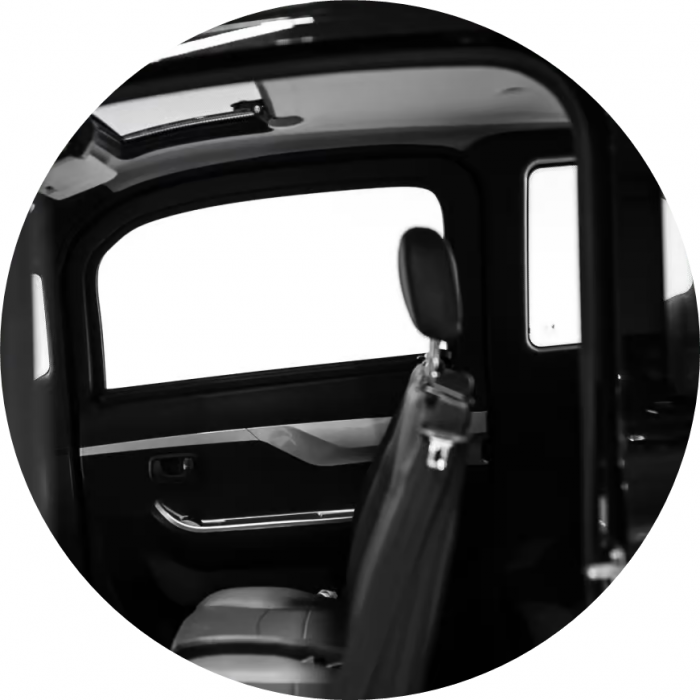 Masina Electrica Model X9, fara permis, 25km/h, autonomie 65 Km, Alba [8]