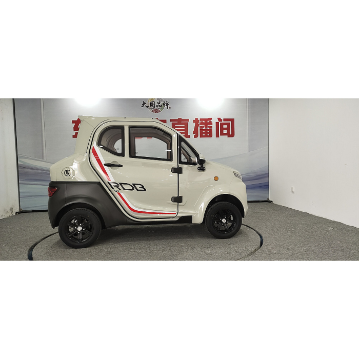 Masina electrica RDB Q7 fara permis 1900W, 25 km/h 72V58Ah autonomie 100 km, 3 locuri [10]