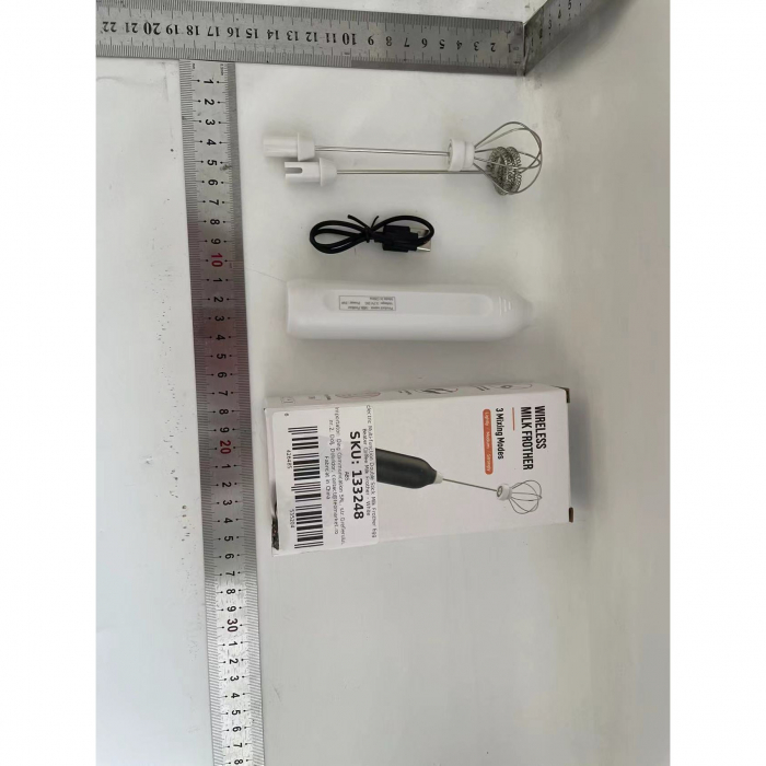 Mixer Spuma Lapte, Flippy, Electric cu Incarcare USB, Bauturi Calde/Reci, Maner Izolat Termic, Otel Inoxidabil, pentru Latte, Ciocolata Calda, Cappuccino, Frappe, Usor de Folosit, 2 Accesorii, Alb [2]