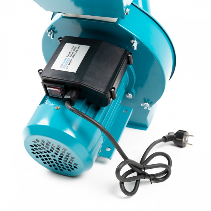 *Super oferta* Moara cereale si stiuleti Broman, motor CUPRU 4.5 Kw, 20 ciocanele, 4 site, cuva inalta, 300 kg/h [6]