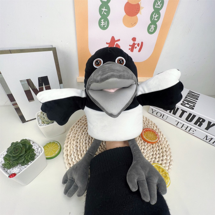 Papusa de Mana pentru Teatru de Papusi, Flippy, din Plus, 30 cm, Model Pasare, Alb/Negru [4]