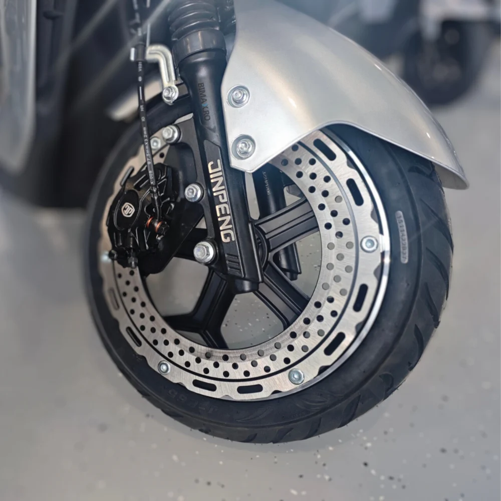 Scuter electric HS, fara permis, 2200 W, 72V20Ah, autonomie 60 km [6]