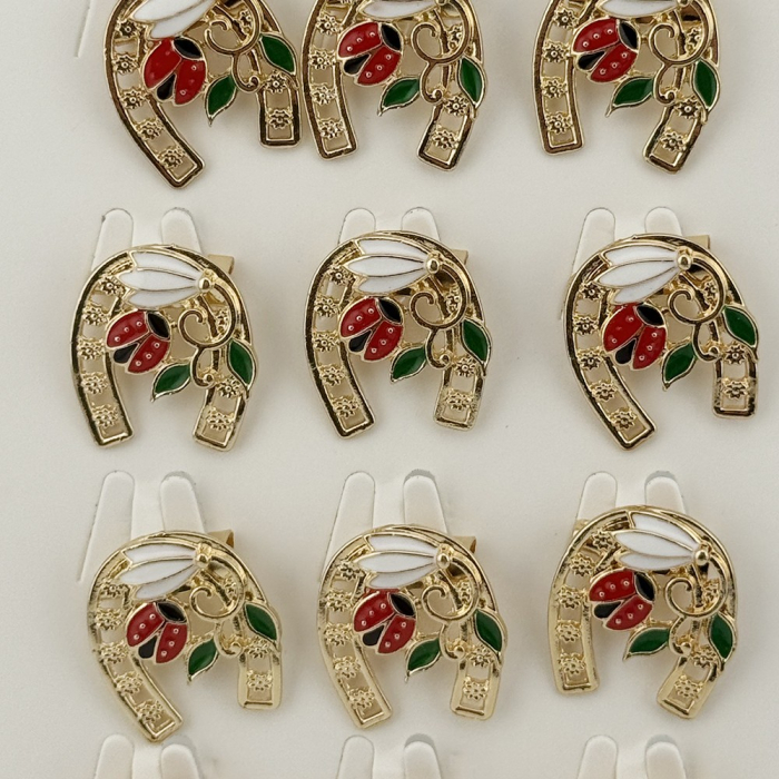 Set 12 Brose Martisor Primavara Potcoava cu Ghiocel si Buburuza, Jolie, Brose din Metal, Aspect Lacuit, 2 x 2 cm per Unitate, Auriu [3]