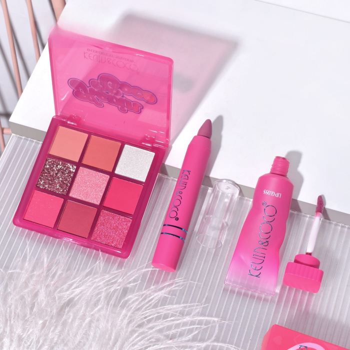 Set 3 Produse de Machiaj, KEVIN &amp;amp; COCO, Pink Hearted, 9 culori, 15.5 x 13 x 3.4 cm [2]