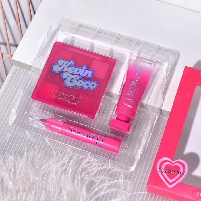 Set 3 Produse de Machiaj, KEVIN &amp;amp; COCO, Pink Hearted, 9 culori, 15.5 x 13 x 3.4 cm [3]