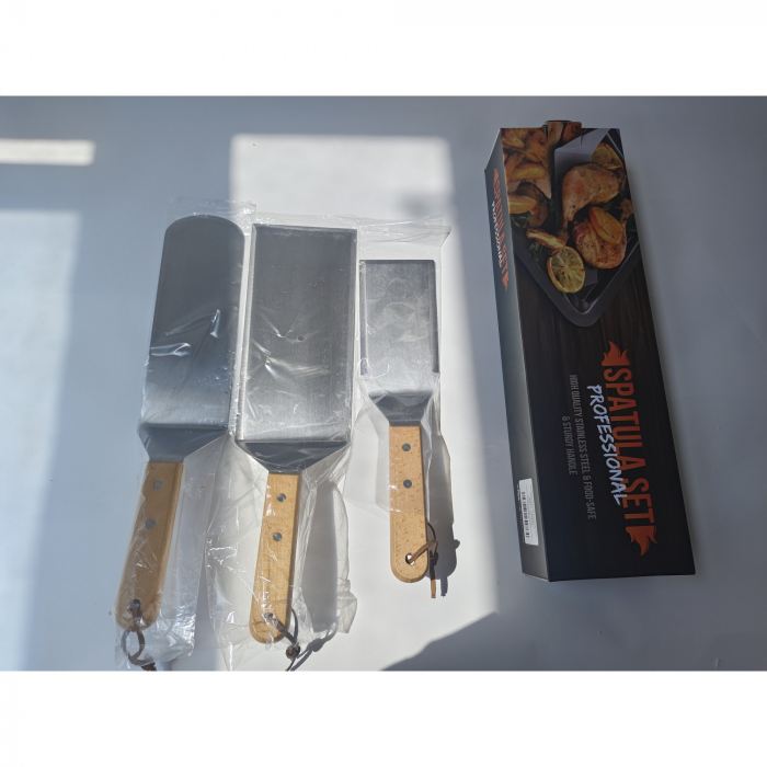 Set 3 spatule pentru gratar Flippy, din metal, margini subtiri, suprafata antiaderenta, rezistente la temperaturi ridicate, maner ergonomic din lemn, 3 forme, agatatoare, gri [9]