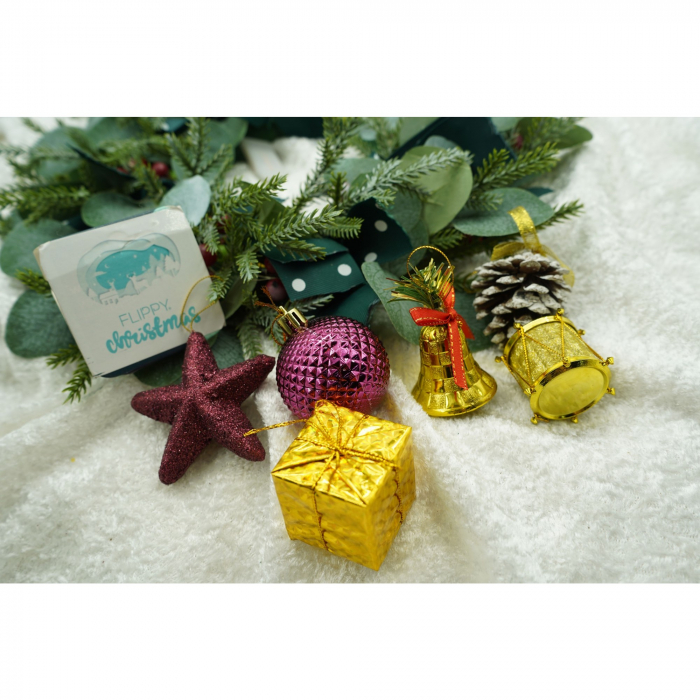 Set de 50 ornamente de brad, Flippy, de tip Glob, Rosu/ Auriu, din plastic, cu finisaj sclipitor , cutie  18  cm lungime x 12  cm adancime x 18  cm inaltime [3]