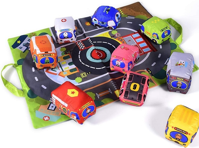 Set de joaca pentru bebelusi 6 masinuta cu gentuta covoras, Huanger [4]